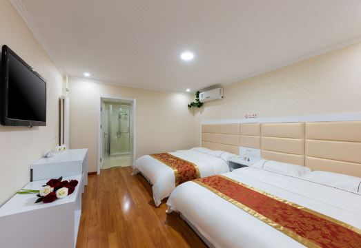 Super 8 Hotel (Beijing Guozhan Liufang Subway Station) Hotel Overview