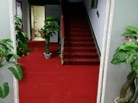 Xingyang Happiness Hotel