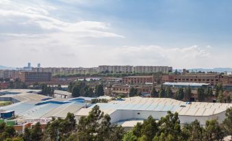 Wanfeng Hotel (Kunming Changshui International Airport)