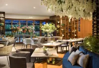AYANA Midplaza Jakarta Отели в г. Центальная Джакарта