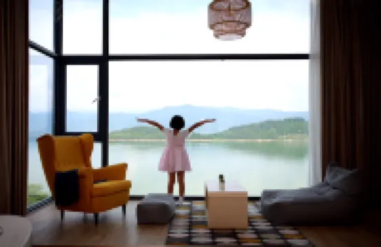 Zixing Xiyan · Hidden Lake and Pines Homestay (Dongjiang Lake Bailang Scenic Area)