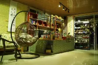 Yangguan Guren Youth Hostel (Jiayuguan Guancheng Scenic Area)