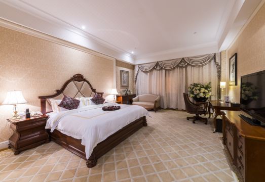 [컨트리 가든 피닉스 호텔의 넓고 고급스러운 객실 이미지]