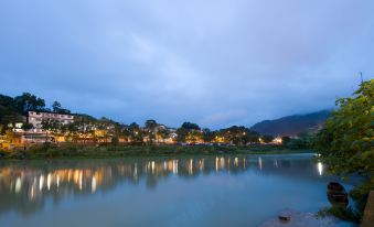 Yinian Siji Theme Inn (Zhangjiajie National Forest Park)