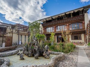 Fanjing Cailianju Tibetan-style Hotel