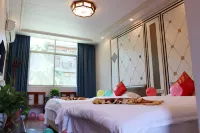 Towo Holiday Hotel (Manchuanguan Ancient Town Shop in Shanyang) Hotels in Shanyang