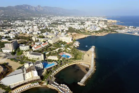 Oscar Resort Hotel