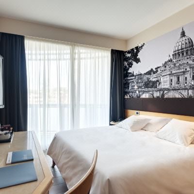 Superior Triple Room Occidental Aran Park Promo Code