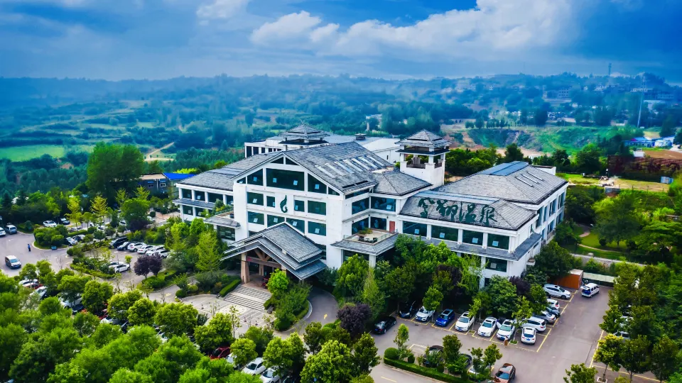 Fengxiang hot spring Hotel