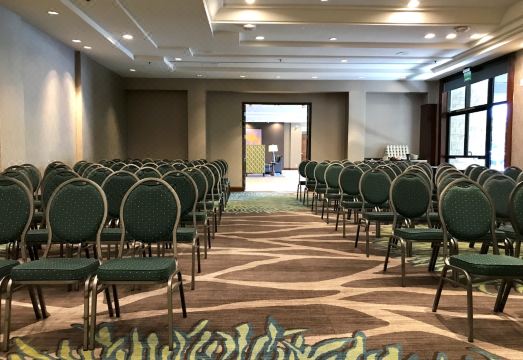 더블트리 바이 힐튼 수영장