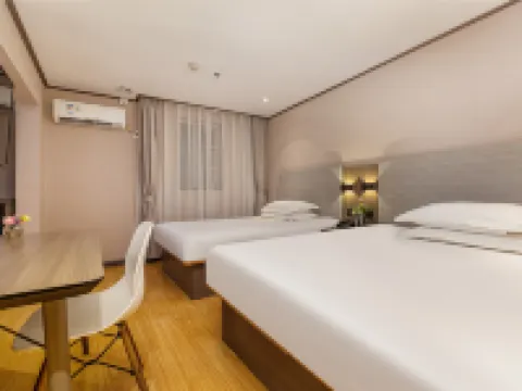 HanTing Hotel (Guangzhou Wildlife Park South Gate) Hotels near Panyu Luopu Shabu Middle School