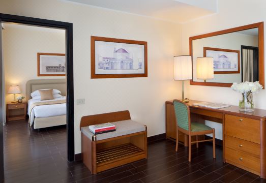 밀라노 호텔 입지