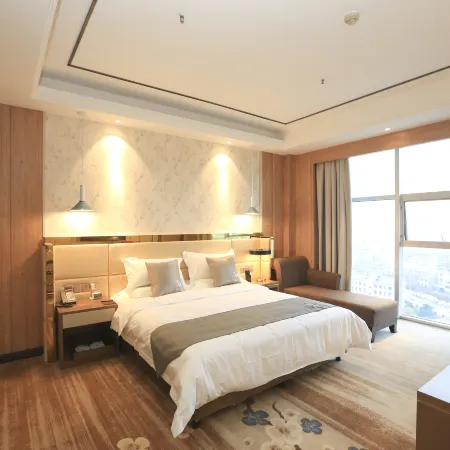Greentree Eastern Hotel (Guzhen Century Square)