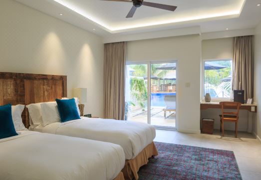 3. 코브 리조트 팔..