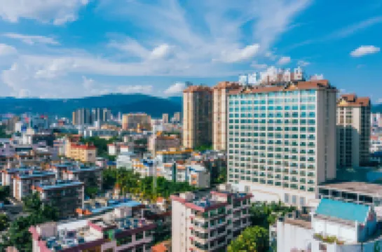 Xishuangbanna Yicheng International Hotel Hotels near Xishuangbanna Gasa International Airport