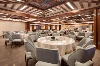 Mountain Fanjing Qixi Resort Hotels in Jiangkou County