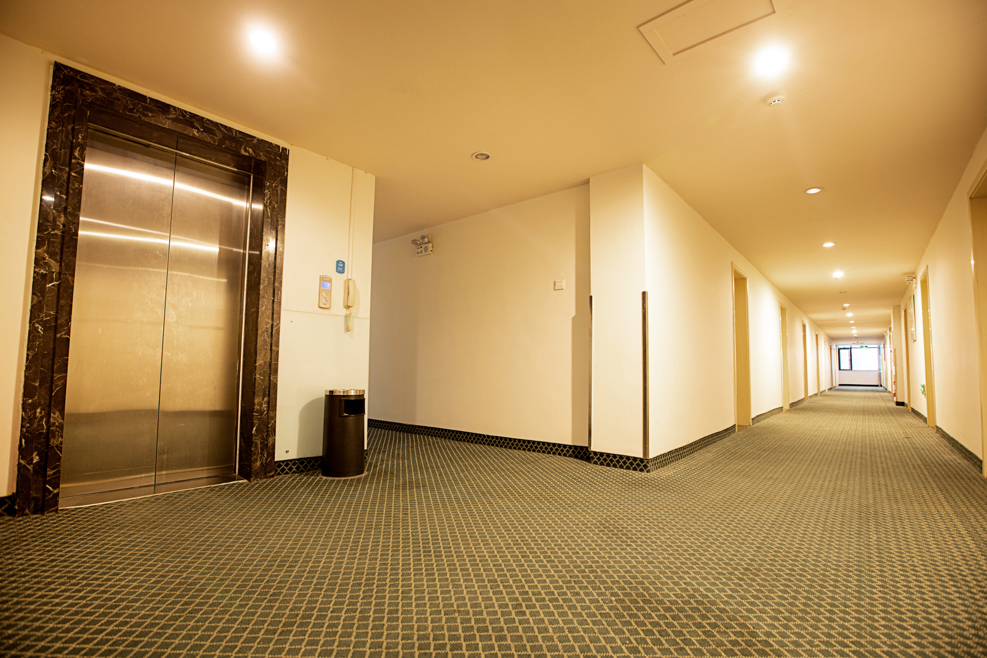 Lido Hotel Over view