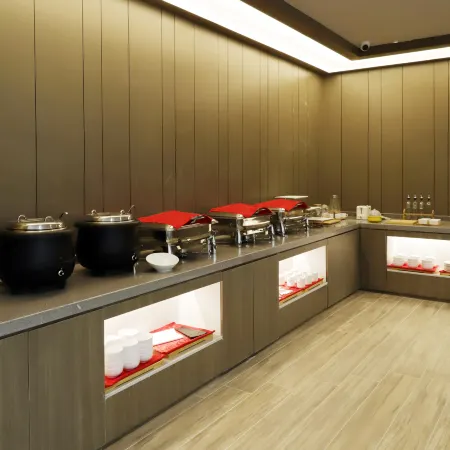 HanTing Hotel (Fengcheng City Government)