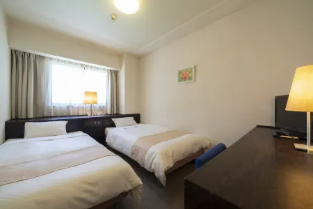 Hotel S-plus Nagoya Sakae Отели рядом со станцией JR Ozone Station