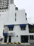Attrus by LSE - Hostel Hotel a Stulang Baru