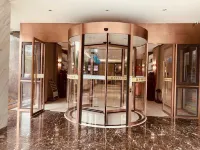 Longjin Business Hotel