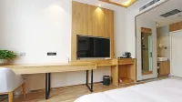 Lizun Select Hotel (Hebi Liyang Road Branch) Hotels in Hebi