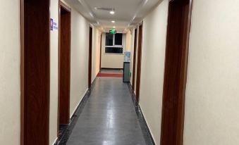 Baike Express Hotel (Hebei Medical University First Hospital)
