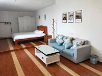 滁州朵拉精品公寓 - 实木大床房