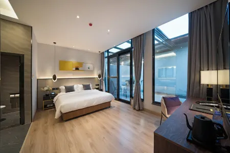 Wuyishan HC Times Hotel Отели рядом с Аэропорт Уйишань