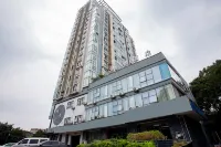 Habitat Hotel (Liuzhou Qingshan Youke Building) Hotels near Xiniu Mountain
