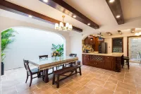 Shinehouse House (Shanghai International Resort)