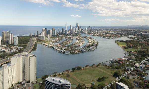 Meriton Suites Southport