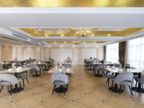 Vienna Hotel (Lingshan Liufengshan Pedestrian Street) Hoteles en Condado de Lingshan