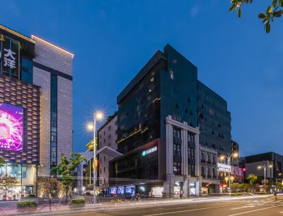 HanTing Hotel (Fuzhou Sanfang Qixiang Dongjiekou Subway Station) Hotel a Fuzhou
