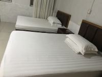 海口海旅旅店 - 标准双床房