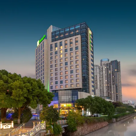 Taicang Huaxu Hotel