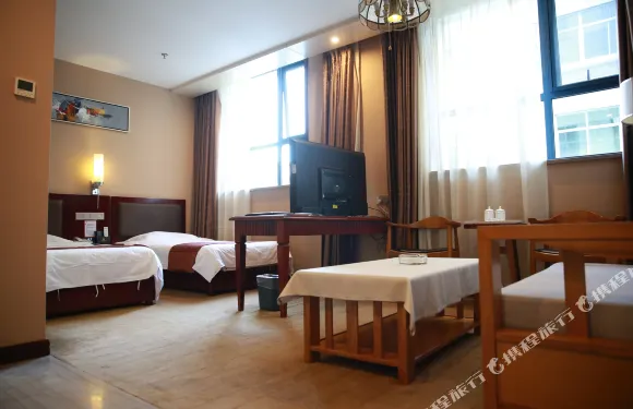 鎮安正和假日酒店