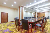 Ejina Banner Jinfengyuan Business Hotel - 3-Star