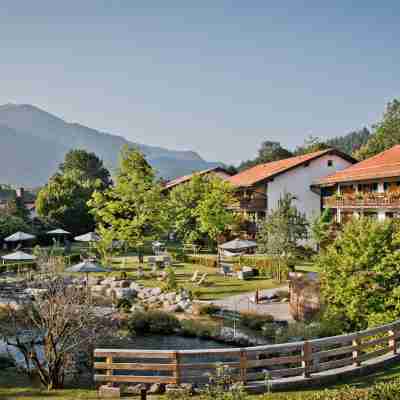 Spa & Resort Bachmair Weissach, Luxury Family Resort des Jahres Hotel Exterior