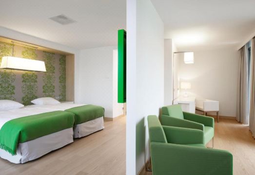 3. NH 암스테르담..