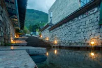 Shimenguan Hot Spring Hotel Hôtels à : Yangbi