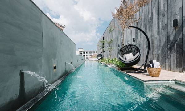 Lloyd's Inn Bali