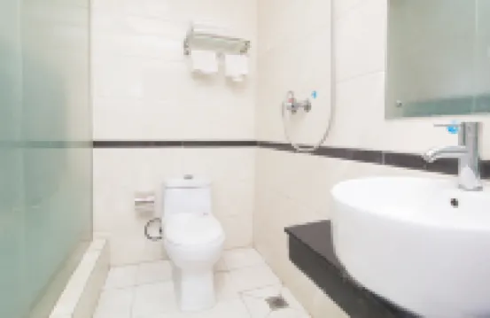 OYO Hongdu Express Homestay (Tengzhou Bus Terminal Jiayu Trade City) - 2-Star