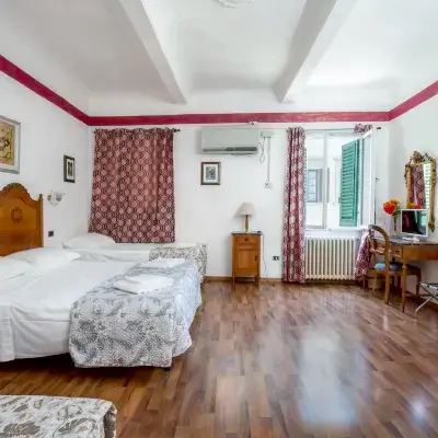 Piccolo Hotel Firenze Hotels near Gallery of the Academy of Florence