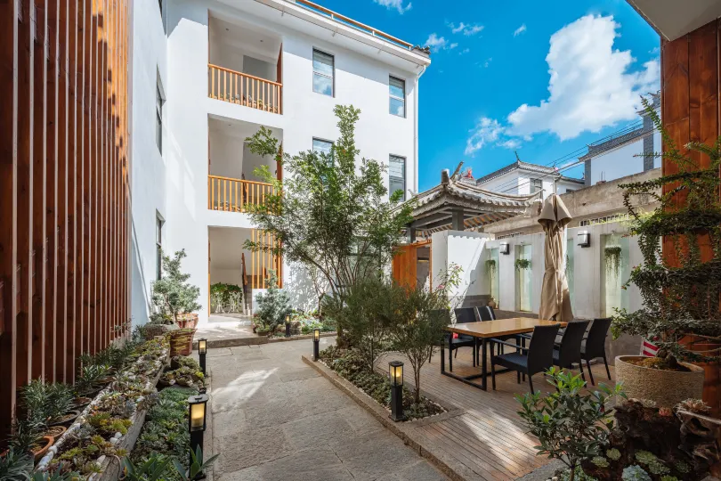Dali Dongli fancy vacation  inn