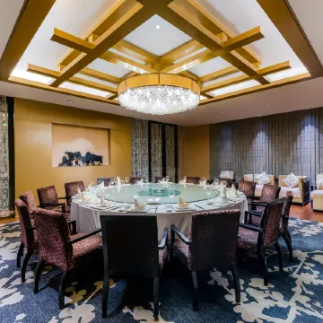 Longdu Jingyi International Resort Hotel （Ethnic Culture Park Branch）