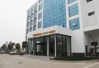 Tuoge Ruoge Nara Hotel (Zhengzhou University New Campus) Hotel dekat Tianjianhu Park