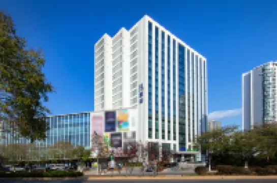 H水晶ホテル(大連開発区金馬路)