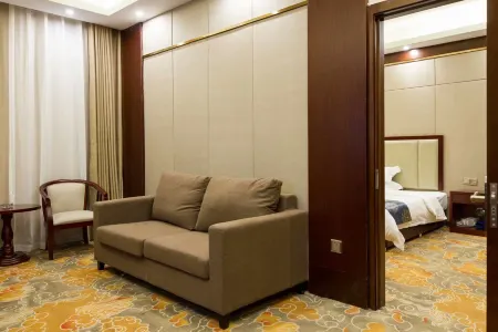 Quxian Jinlushan Hotel Отели в г. Цюйсянь