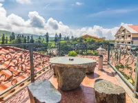 Maya House Hostel Hotels near Dajianshan